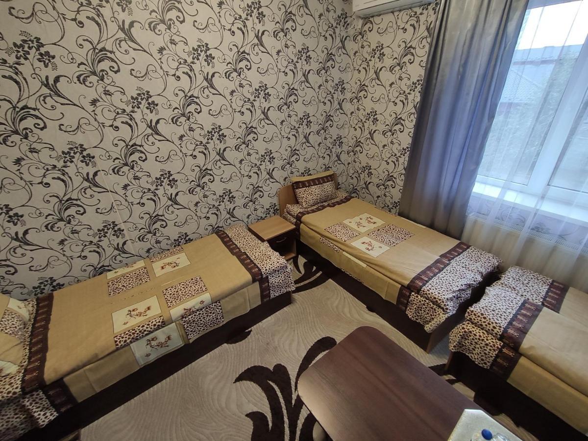 Karavan Hotell Bila Krynytsya  Eksteriør bilde