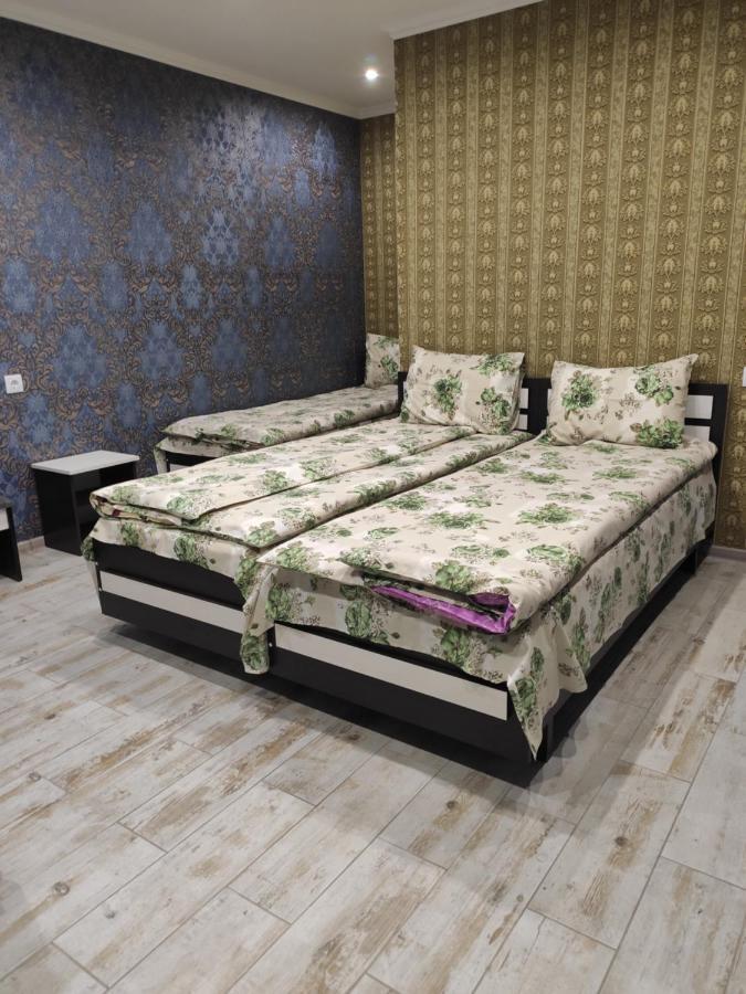 Karavan Hotell Bila Krynytsya  Eksteriør bilde