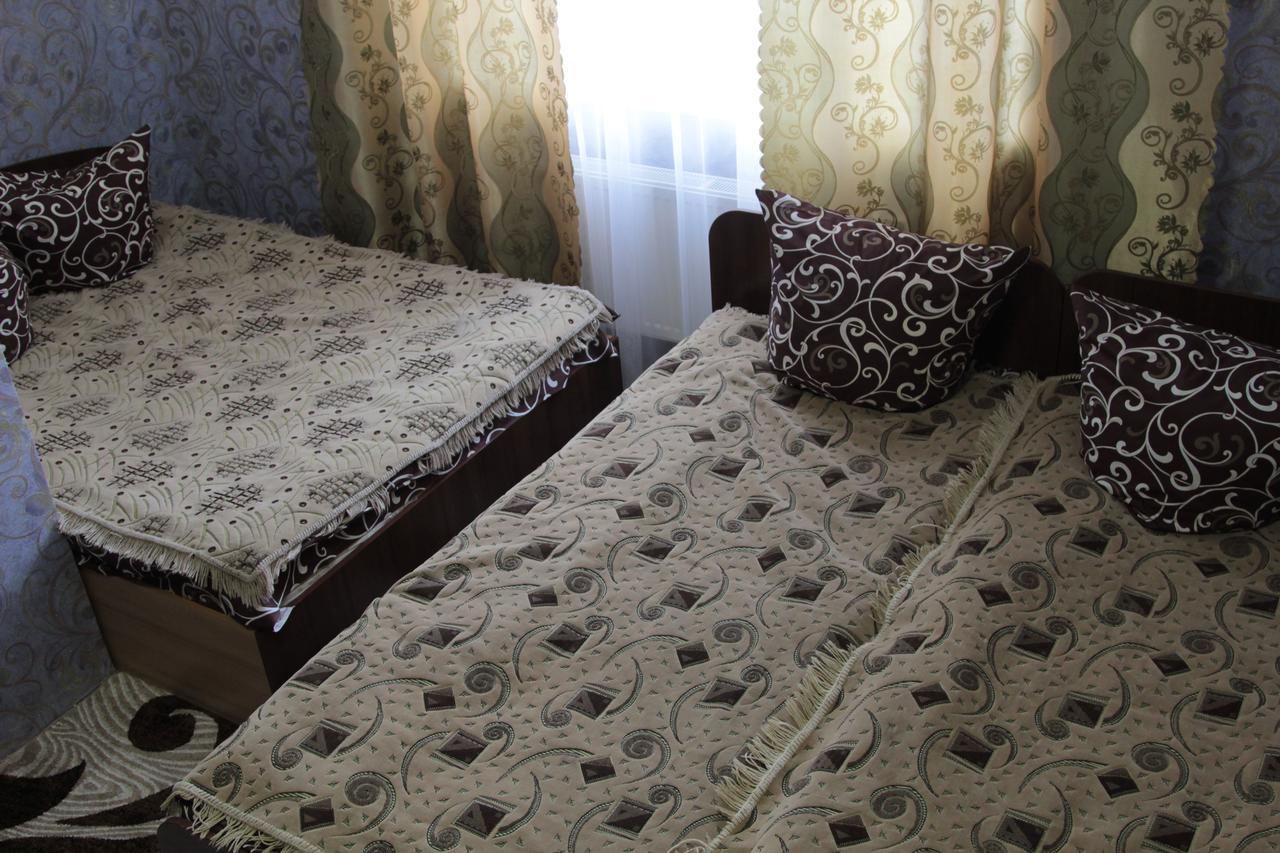 Karavan Hotell Bila Krynytsya  Eksteriør bilde