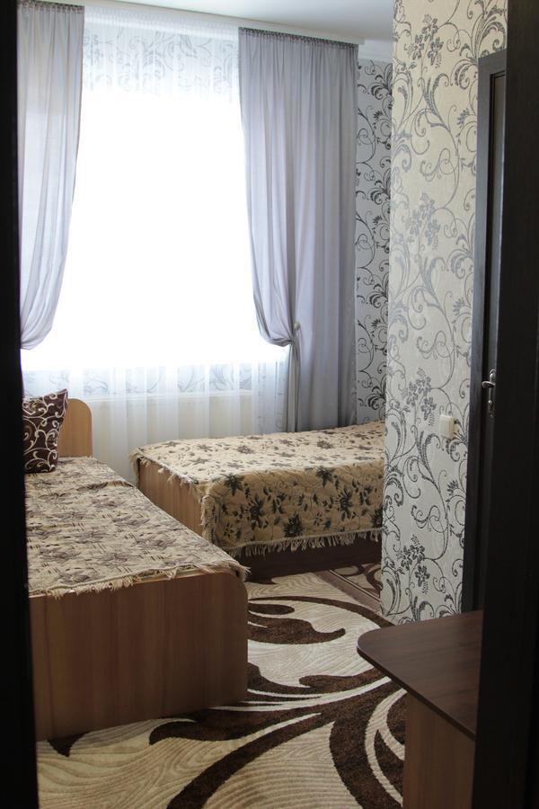 Karavan Hotell Bila Krynytsya  Eksteriør bilde