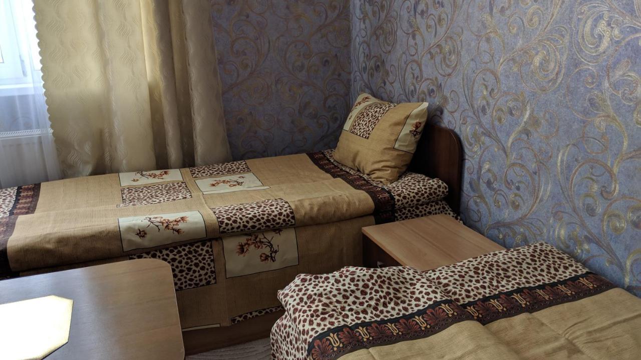 Karavan Hotell Bila Krynytsya  Eksteriør bilde