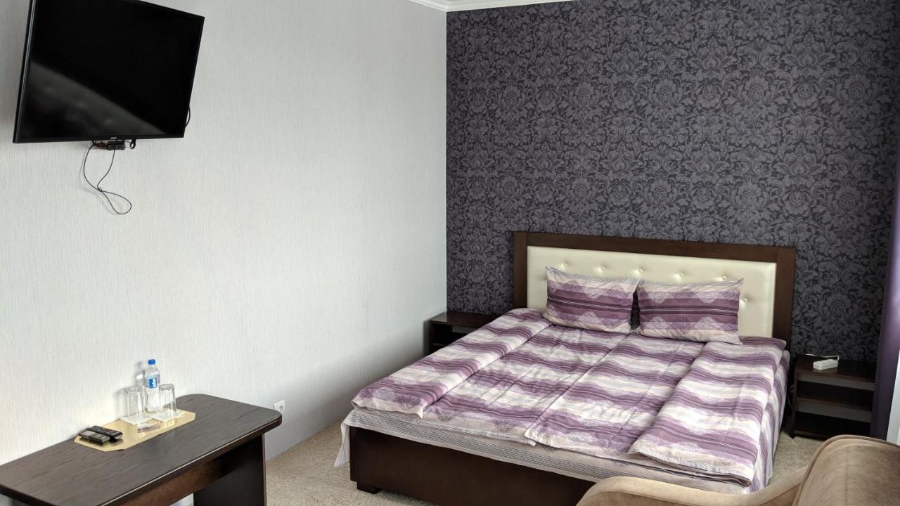 Karavan Hotell Bila Krynytsya  Eksteriør bilde
