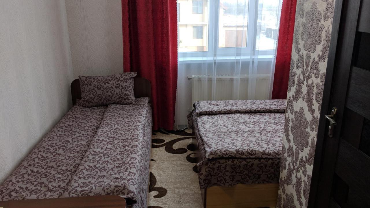 Karavan Hotell Bila Krynytsya  Eksteriør bilde
